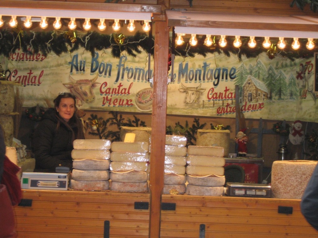 Christmas Markets of Provence - Avignon - Artisnal Cheeses