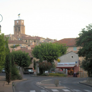 The Tabac - Gift Store in Sablet Village