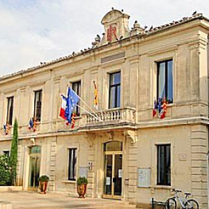 Provence - Sainte Cecile les Vignes - the Mairie (Town Hall)