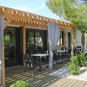 Provence - Vaucluse - Cairanne - Couteau & Forchettes