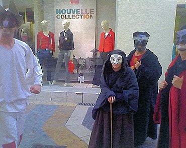 le Festival d'Avignon - characters